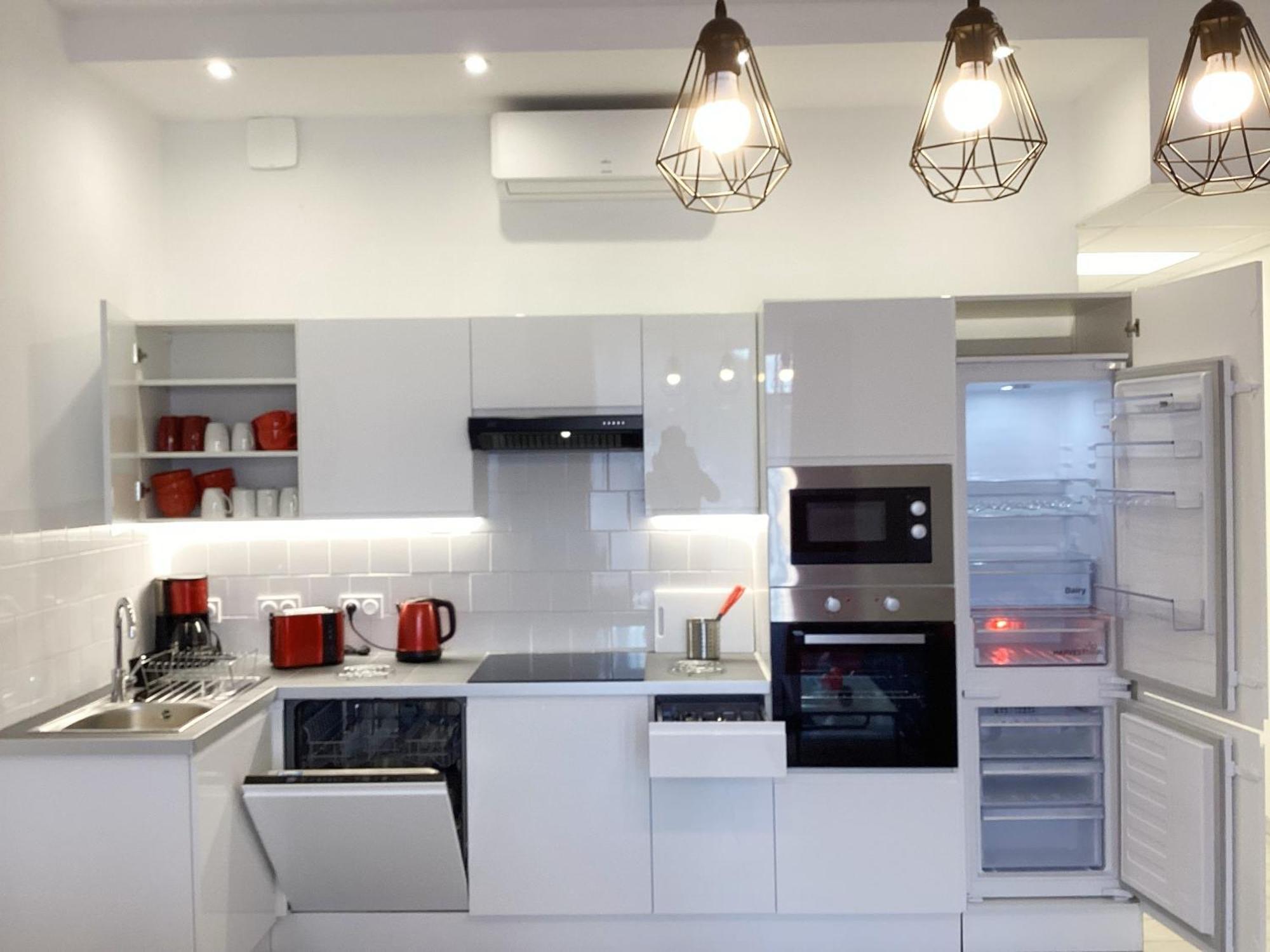 Appartement Stella 95 M2 Climatise Parking Proche Sanctuaires Lourdes Exterior foto